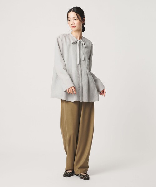 BEAUTY&YOUTH UNITED ARROWS(ビューティーアンドユースユナイテッドアローズ)の「レーヨンポリエステル タイ タックシャツ(シャツ/ブラウス・レディース・ライトグレー/オフホワイト/ブラック・FREE)」の6枚目の写真