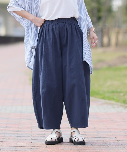 A HAPPY MARILYN(アハッピーマリリン)の「【選べる2丈×4サイズ】暑い秋に最適! 綿100% さらっと優しいコットン バレルレッグパンツ(その他パンツ・レディース・ライム/グリーン/ブラック/モカ/グレイッシュベージュ/サンドベージュ/カーキ/グレー/レンガ/ネイビー/ブルーグレー/チャコール・L2/L4/S2/S3/S4/S1/L3/L1)」の11枚目の写真
