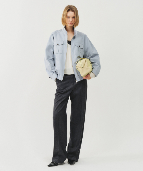 LOOKAST(ルックキャスト)の「コットンユーティリティボンバージャケット_ライトブルー / COTTON UTILITY BOMBER JACKET_LIGHT BLUE(ブルゾン・レディース・スカイブルー・ONE)」の2枚目の写真