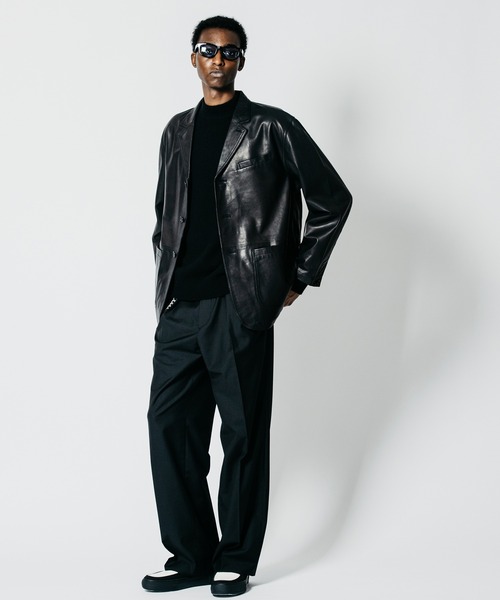 CRIMIE(クライミー)の「4-BUTTON TAILORED SHEEP LEATHER SUIT JACKET WITH 3-BUTTON LOOK(テーラードジャケット・メンズ・ブラック・XXL/XL/L/M/S)」の9枚目の写真