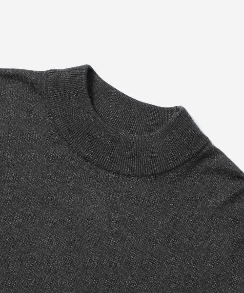 ADHOC(アドホック)の「男女兼用 ベーシック モックネック ニット (DK-GREY) (HCALKA2)(ニット/セーター・レディース・その他・90/100/95/105)」の3枚目の写真