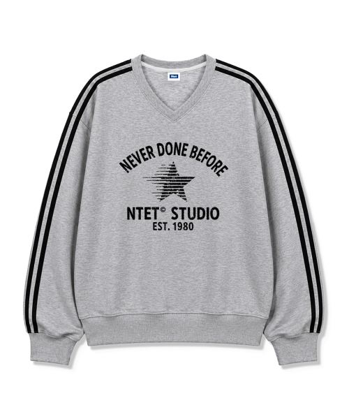 NTET(エンティーイーティー)の「NEVERSTAR トラックVネックスウェット (4color)(スウェット・メンズ・ライトグレー/ブラック/ネイビー/グレー・SMALL/MEDIUM/LARGE/X-LARGE)」の6枚目の写真