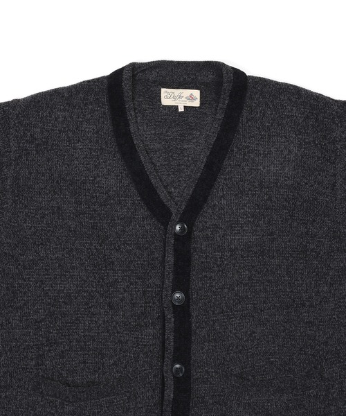The DUFFER of ST.GEORGE（ザダファーオブセントジョージ）の「CHENILLE LINE KNIT CARDIGAN：シェニール ライン ニットカーディガン（カーディガン/ボレロ・メンズ・チャコールグレー/ブラック・MEDIUM/X-LARGE/LARGE）」の6枚目の写真