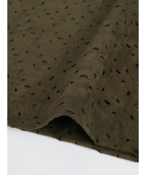 FIKA.（フィーカ）の「Cutwork faux suede easy pants（その他パンツ・レディース・キャメル/カーキ・MEDIUM）」の5枚目の写真