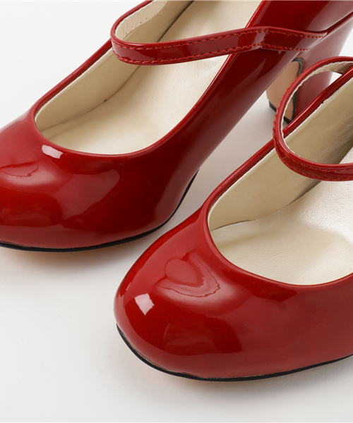 flune(フリューン)の「ラウンドトゥ ストラップパンプス(パンプス・レディース・レッド/ブラック/ブラウン系その他/ベージュ/ピンクベージュ/チャコール/グレイッシュベージュ/ブルー系その他・21.5cm/26.5cm/22.5cm/23.5cm/24.5cm/24.0cm/21.0cm/23.0cm/25.5cm/25.0cm/26.0cm/22.0cm/27.0cm)」の13枚目の写真