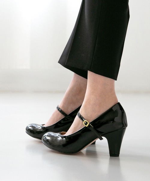 flune(フリューン)の「ラウンドトゥ ストラップパンプス(パンプス・レディース・レッド/ブラック/ブラウン系その他/ベージュ/ピンクベージュ/チャコール/グレイッシュベージュ/ブルー系その他・21.5cm/26.5cm/22.5cm/23.5cm/24.5cm/24.0cm/21.0cm/23.0cm/25.5cm/25.0cm/26.0cm/22.0cm/27.0cm)」の22枚目の写真