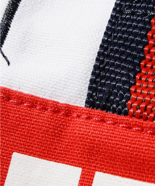 TOMMY HILFIGER（トミーヒルフィガー）の「85 TH  DUFFLE BAG（ドラムバッグ・キッズ・ホワイト・FREE）」の5枚目の写真