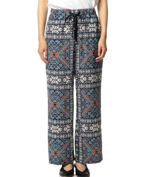 ASTRAET(アストラット)の「ASTRAET(アストラット)ジオメトリック ワイドパンツ(その他パンツ・レディース・ネイビー・0/1/00)」の2枚目の写真