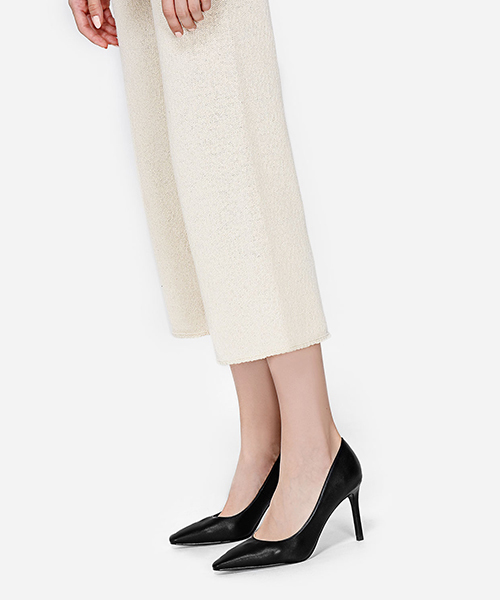 CHARLES & KEITH(チャールズ & キース)の「ポインテッドトゥパンプス / POINTED TOE PUMPS(パンプス・レディース・ブラック/ピンク/バーガンディー・22.5cm/24.5cm/23cm/25cm/23.5cm/24cm)」の20枚目の写真