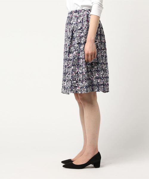 NARACAMICIE（ナラカミーチェ）の「フクレジャカードスカート（スカート・レディース・ネイビー/グリーン・LARGE/MEDIUM/SMALL）」の3枚目の写真