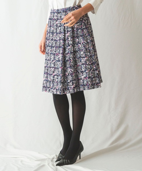 NARACAMICIE（ナラカミーチェ）の「フクレジャカードスカート（スカート・レディース・ネイビー/グリーン・LARGE/MEDIUM/SMALL）」の2枚目の写真