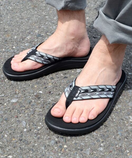 Teva(テバ)の「TEVA: VOYA FLIP(サンダル・メンズ・ライトブルー/ブラック/グレー/チャコールグレー・7/8/9/10)」の3枚目の写真