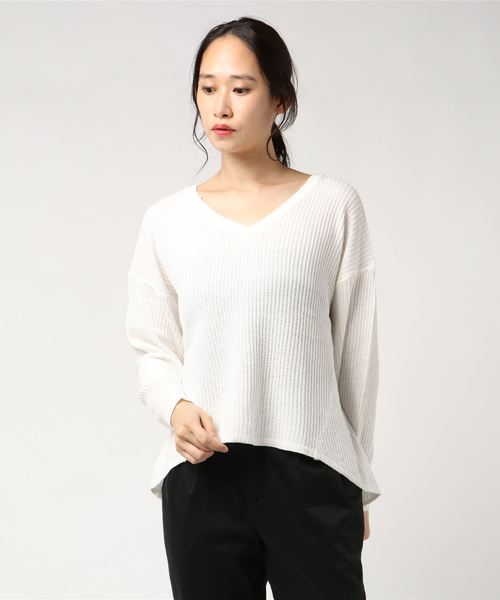 AMERICAN HOLIC（アメリカンホリック）の「・長袖ワッフル編み両Vネックプルオーバー（ニット/セーター・レディース・オフホワイト/ライトカーキ/ネイビー/ブラック/杢グレー・FREE）」の2枚目の写真