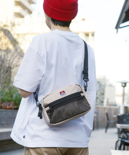 BEN DAVIS(ベンデイビス)の「BEN DAVIS 横型ショルダーバッグ(ショルダーバッグ・メンズ・ブラック/ベージュ/ネイビー・FREE)」の6枚目の写真
