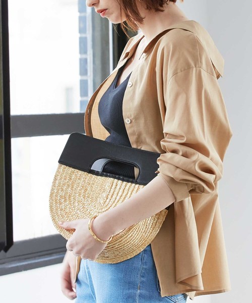 ROPE' mademoiselle(ロペマドモアゼル)の「【CATERINA BERTINI】ハーフムーンカゴバッグS(レザー×ブラック)(かごバッグ)」|ブラック