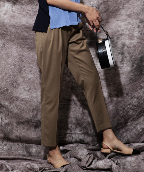 A/C DESIGN BY ALPHA CUBIC(エーシーデザインバイアルファキュービック)の「フロントタックワイドパンツ(その他パンツ・レディース・カーキ/ブラック/モカ・61/64/67/70)」の7枚目の写真