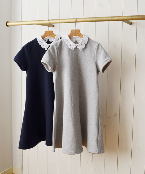 Khaju(カージュ)の「Khaju:レースカラーワンピース□(ワンピース・レディース・ライトグレー/ネイビー・ONE SIZE)」の3枚目の写真