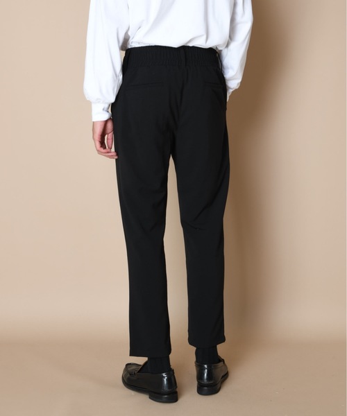 SUPERTHANKS(スーパーサンクス)の「テーパードパンツ■セットアップ対応■(ユニセックス)(スラックス・メンズ・ブラック・SMALL/MEDIUM/LARGE)」の4枚目の写真
