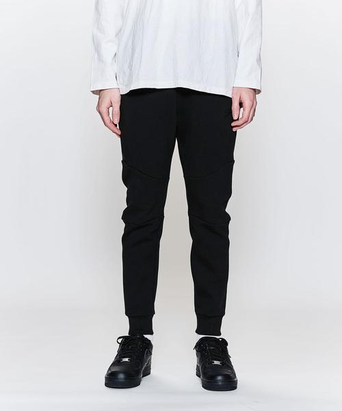 NIKE（ナイキ）の「＜NIKE＞ TECH FLEECE PT/テックフリースパンツ（スウェットパンツ・メンズ・ブラック・SMALL/MEDIUM/LARGE）」の4枚目の写真