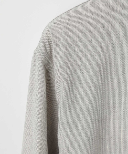 ADAM ET ROPE'（アダムエロペ）の「【CARREMAN/キャリーマン】リネンバンドカラーシャツ/ビッグシルエット（シャツ/ブラウス・メンズ・ライトグレー/ベージュ系その他・S/M/L）」の5枚目の写真