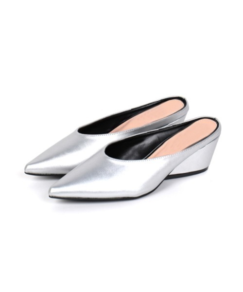 AMAIL(アマイル)の「Pointed pumps(サンダル・レディース・ブラック/シルバー・S/M/L)」の13枚目の写真