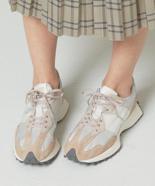 NEW BALANCE(ニューバランス)の「<NEW BALANCE>●WS327 スニーカー(スニーカー・レディース・ベージュ/ブラック・24cm/24.5cm/23.5cm/23cm)」の1枚目の写真