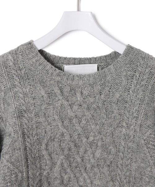 ADAM ET ROPE'(アダムエロペ)の「【VIOLETTE ROOM】別注PULLOVER(ニット/セーター・レディース・グレー/オフホワイト・FREE)」の3枚目の写真