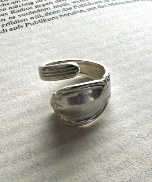 Hawk Company(ホークカンパニー)の「選べるバリエーション【hawk Company】アンティーク ヴィンテージリング /6391/7709/6399(リング・メンズ・シルバー/ゴールド/ゴールド系その他/シルバー系その他/シルバー系その他3/ゴールド系その他3/シルバー系その他4/ゴールド系その他4・13/ 13)」の13枚目の写真