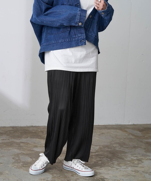 Chaco closet（チャコ クローゼット）の「プリント＆無地ワイドストレートプリーツパンツ（その他パンツ・レディース・ブラック/イエロー系その他/ブラウン系その他/グレー系その他/ライトグレー/パープル系その他/ライトグリーン/パープル系その他2/オレンジ/グレイッシュベージュ/アイボリー/ブルー/コーラル・FREE）」の21枚目の写真