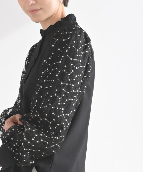 rps（アールピーエス）の「フラワーレース袖切替フリルネックブラウス（シャツ/ブラウス・レディース・ブラック/アイボリー/オフホワイト・M）」の10枚目の写真