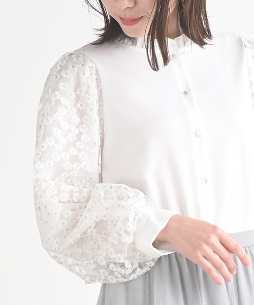 rps（アールピーエス）の「フラワーレース袖切替フリルネックブラウス（シャツ/ブラウス・レディース・ブラック/アイボリー/オフホワイト・M）」の13枚目の写真