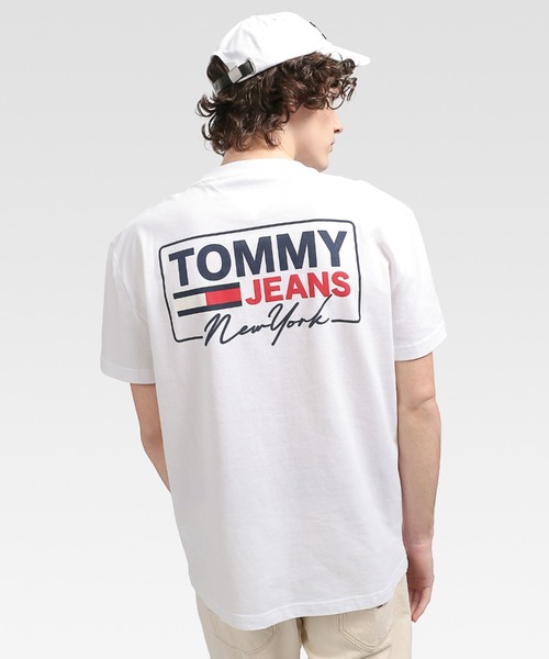 【 】Jeans バック ロゴ プリント Tシャツ ♪ tommy jeans（トミー ジーンズ）の「バックロゴコットンTシャツ
