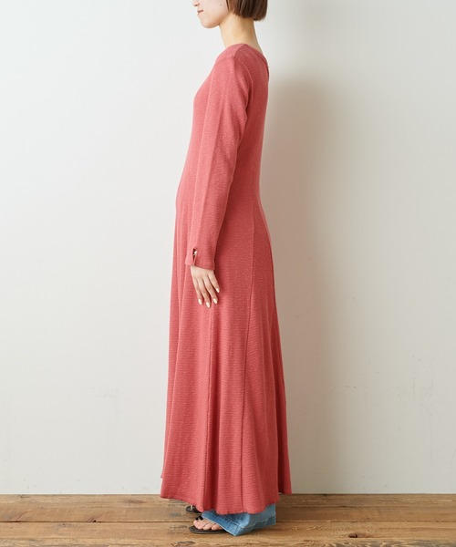 CIAOPANIC TYPY（チャオパニックティピー）の「スラブワッフルマキシワンピース（ワンピース・レディース・チャコールグレー/レッド/オフホワイト・ONE SIZE）」の14枚目の写真