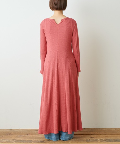 CIAOPANIC TYPY（チャオパニックティピー）の「スラブワッフルマキシワンピース（ワンピース・レディース・チャコールグレー/レッド/オフホワイト・ONE SIZE）」の10枚目の写真