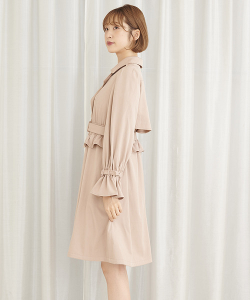 TITTY&CO.（ティティーアンドコー）の「ぺプラムフレアトレンチコート