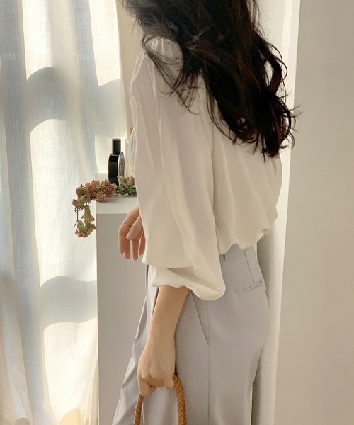 ABITOKYO（アビトーキョー）の「ビックフリル衿ボリュームスリーブギャザーブラウス（シャツ/ブラウス・レディース・ホワイト/ピンクベージュ・FREE）」の16枚目の写真