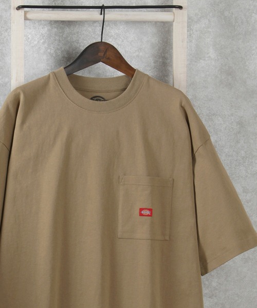 Dickies（ディッキーズ）の「【DICKIES／ディッキーズ】ミニロゴビッグポケット半袖Tシャツ/オーバーサイズ/ユニセックス（Tシャツ/カットソー・メンズ・ブラック/アッシュグレー/ホワイト系その他/ブルー系その他/ブルー/ホワイト/ベージュ系その他/ラベンダー/ブラック系その他/ベージュ・M/L/XL）」の6枚目の写真