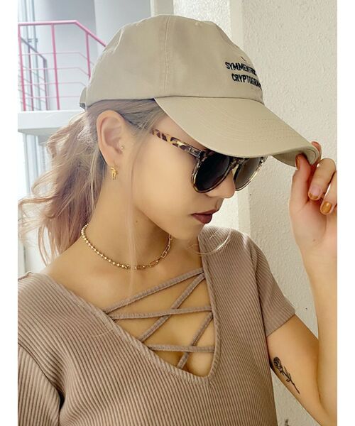 GYDA（ジェイダ）の「SYMMETRIC KEY CAP（その他雑貨・レディース・ベージュ/ブラック・FREE）」の3枚目の写真