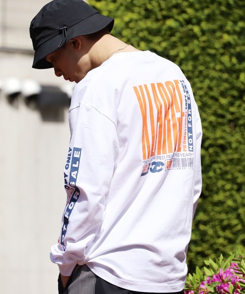 XLARGE(エクストララージ)の「XLARGE/エクストララージ 90S TYPOGRAPHY L/S Tee 長袖Tシャツ(Tシャツ/カットソー・メンズ・ホワイト/ブラック・M/L/XL)」の2枚目の写真