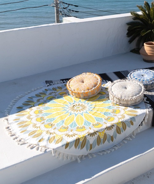 チャイハネ（チャイハネ）の「【チャイハネ】メンデルフリンジ付きラウンドクロス（インテリア雑貨・レディース・ピンク/イエロー/ブルー/グリーン・FREE）」の3枚目の写真