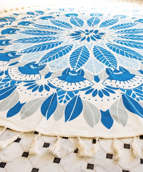 チャイハネ（チャイハネ）の「【チャイハネ】メンデルフリンジ付きラウンドクロス（インテリア雑貨・レディース・ピンク/イエロー/ブルー/グリーン・FREE）」の5枚目の写真