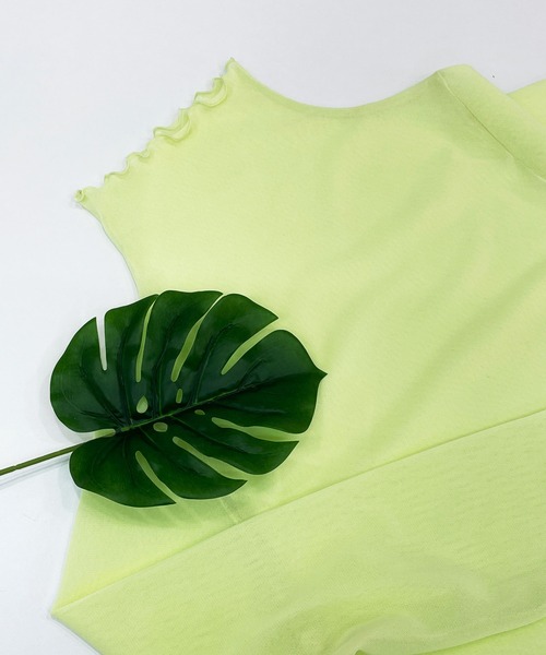 CEMONEMO(セモネモ)の「ハイネック シースルー メロー カットソー(Tシャツ/カットソー・レディース・ホワイト/ブラック/ベージュ/ブラウン/パープル/グリーン/インディゴブルー/グレー/ナチュラル/ピンク/イエロー/スカイブルー/イエロー系その他・FREE)」の1枚目の写真