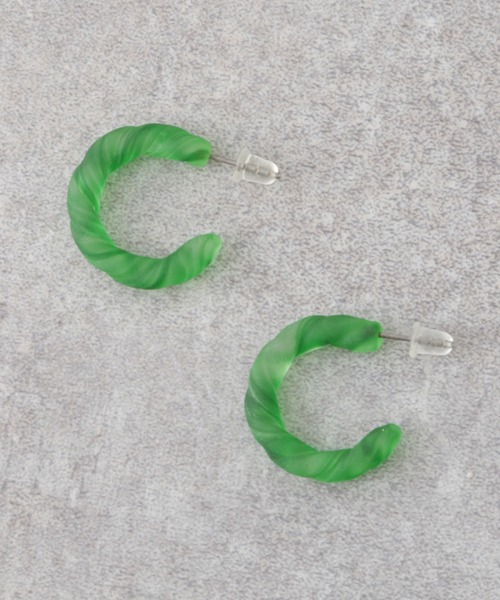 GLOBAL WORK(グローバルワーク)の「グラスフープピアス/948703(ピアス(両耳用)・レディース・オフホワイト/グリーン/ライトベージュ/パープル系その他2・FREE)」の3枚目の写真