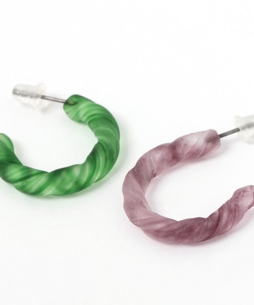 GLOBAL WORK(グローバルワーク)の「グラスフープピアス/948703(ピアス(両耳用)・レディース・オフホワイト/グリーン/ライトベージュ/パープル系その他2・FREE)」の7枚目の写真