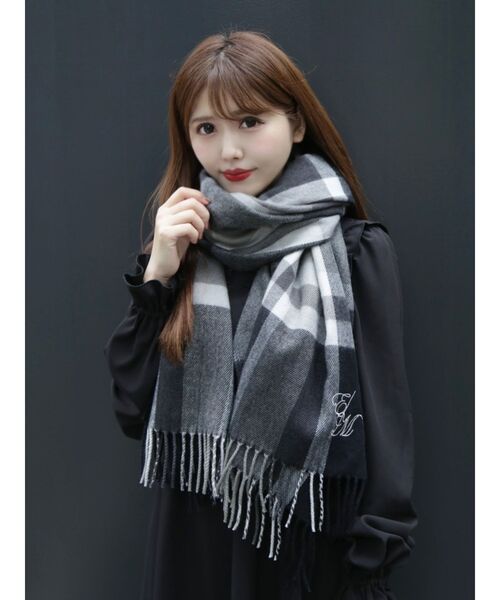 EATME（イートミー）の「EMチェックストール（ストール/ショール・レディース・ブラック/ライトブラウン・FREE）」の3枚目の写真