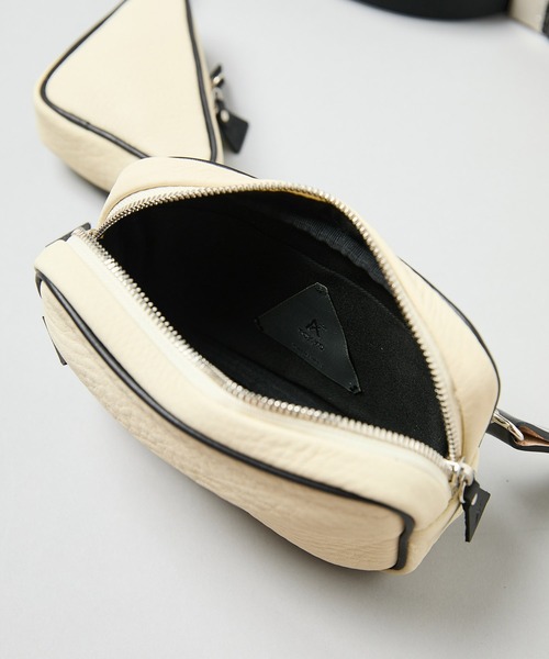 CITY TOKYO（シティトウキョウ）の「本革ダブルスクエアボディーポーチ（ショルダーバッグ・レディース・ホワイト/ブラック・FREE）」の6枚目の写真