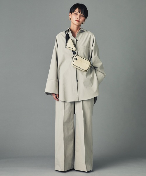 CITY TOKYO（シティトウキョウ）の「本革ダブルスクエアボディーポーチ（ショルダーバッグ・レディース・ホワイト/ブラック・FREE）」の3枚目の写真