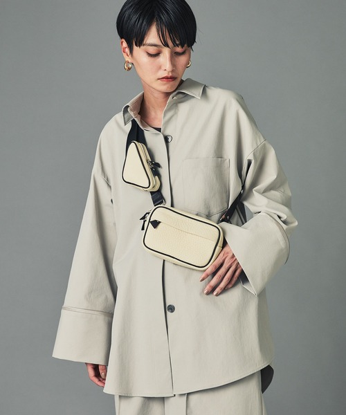 CITY TOKYO（シティトウキョウ）の「本革ダブルスクエアボディーポーチ（ショルダーバッグ・レディース・ホワイト/ブラック・FREE）」の4枚目の写真