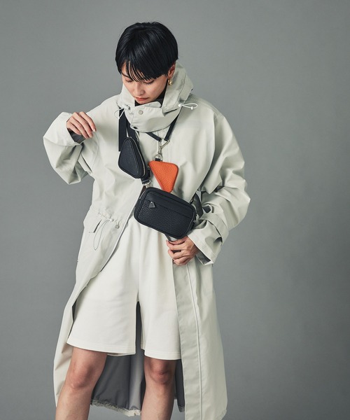 CITY TOKYO（シティトウキョウ）の「本革ダブルスクエアボディーポーチ（ショルダーバッグ・レディース・ホワイト/ブラック・FREE）」の14枚目の写真