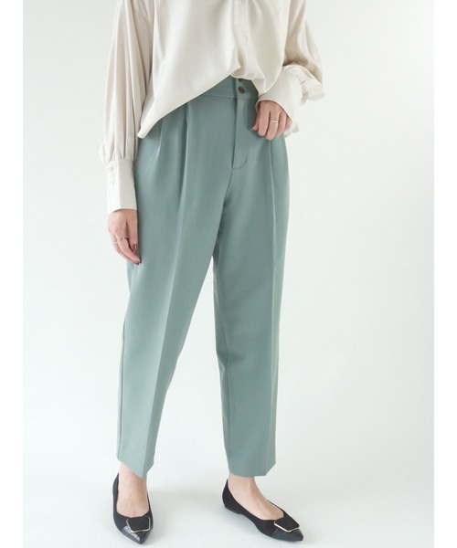 Te chichi（テチチ）の「ダブルクロスタックテーパードパンツ（その他パンツ・レディース・ブラック/グリーン/ベージュ・SMALL/MEDIUM）」の3枚目の写真